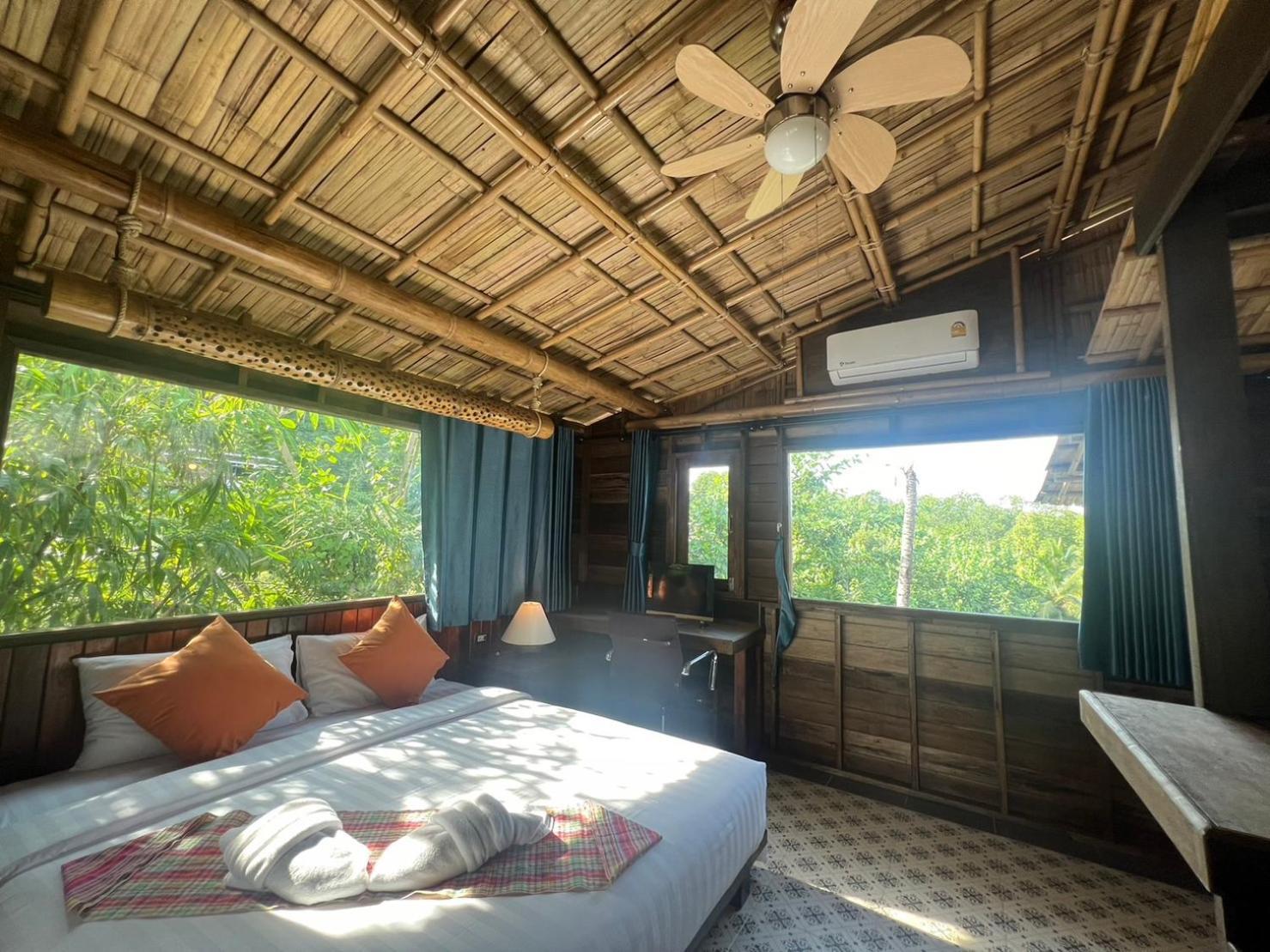 Relax House Lanta Old Town Hotell Ko Lanta Eksteriør bilde